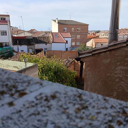 Apartamentos Turisticos Empecinado Roa Esterno foto