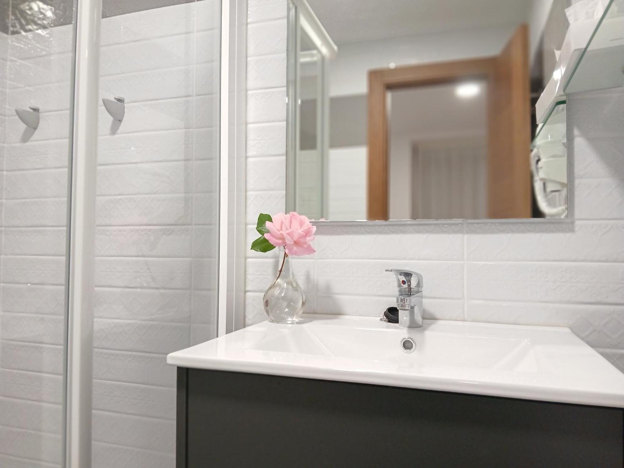 Apartamentos Turisticos Empecinado Roa Esterno foto